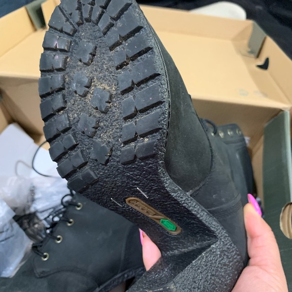 Black timberland heeled booties - Picture 2 of 4